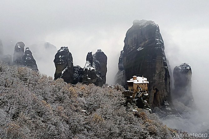 Meteora Monasteries Half-Day Small Group Tour with Transport - English guide plus an audio guide safety net