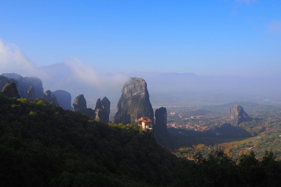 Meteora Monasteries Tour from Athens - Meteora Monasteries With a Thermopylae Detour From Athens