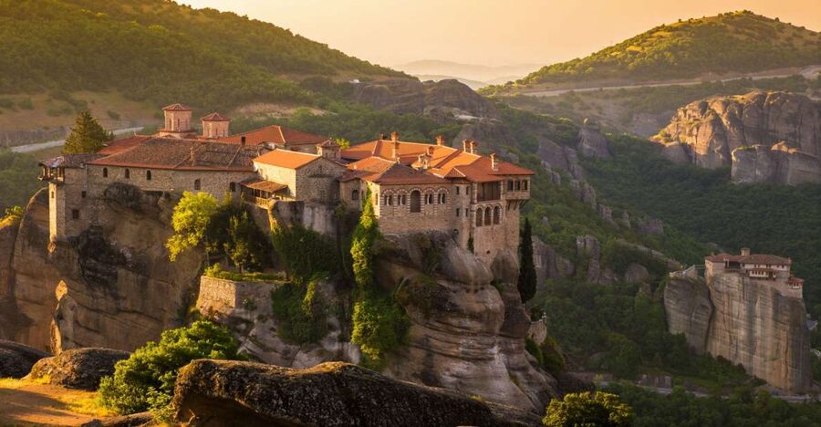 Meteora: Monasteries Tour, Lunch, and Athens Transfer Option - Riding out to Meteora, starting in Kalambaka