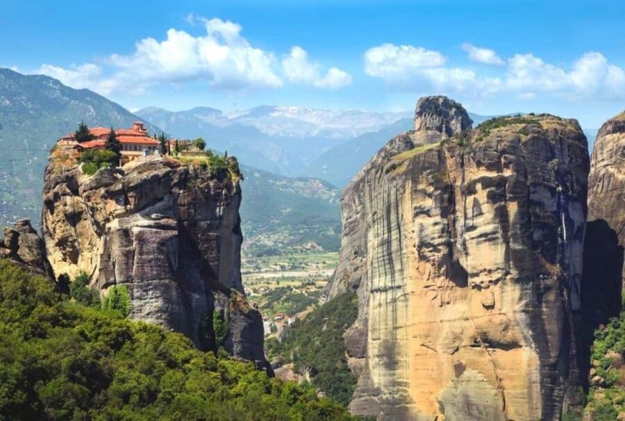 Meteora Private Full Day Tour from Athens & Free Audio Tour - Who this private Meteora day suits best