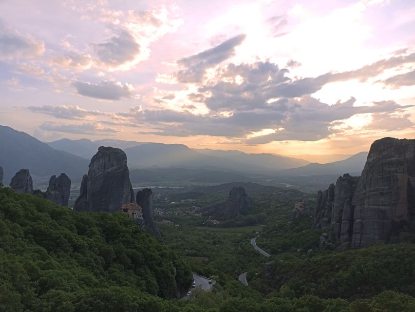 Meteora Sunset with Photos Stops & to the Cave of St. George - Saint Antonios and the first hermits: the story behind the cliffs