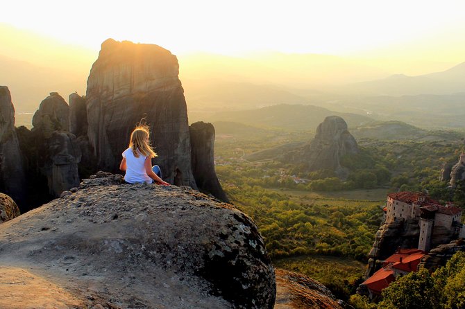 Meteora Tour: Monasteries, Lunch & Optional Athens Transfer - Entering Great Meteoron: The Original Meteoro Story