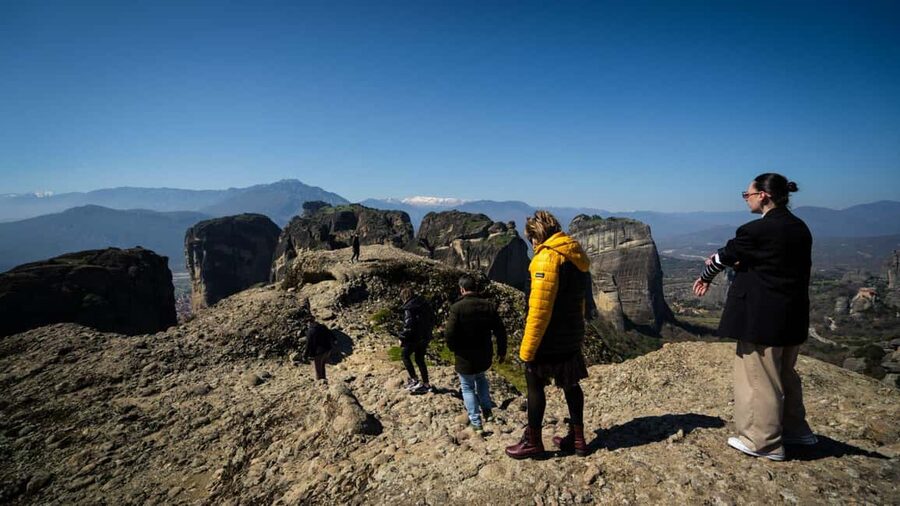 Midday Tour in Meteora from Kalabaka's trainstation - The Monastery Visits: Dress Code, Entry Rules, and How to Prepare