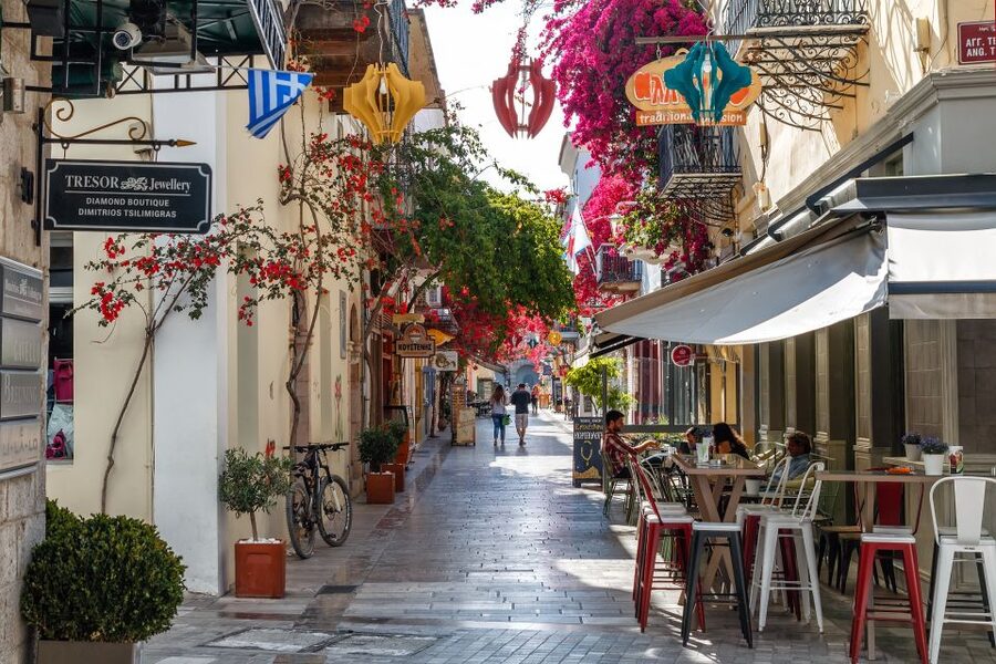 Nafplio: City Walking Tour - Syntagma Square and the mix of Venetian and neoclassical Nafplio