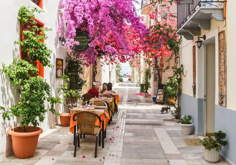 Nafplio: City Walking Tour - Port time, Bourtzi castle, and ending with your own exploration