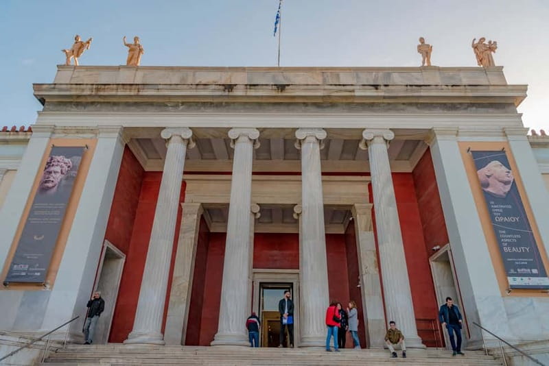 National Archeological Museum Private Tour with Admission - Key things you will notice right away