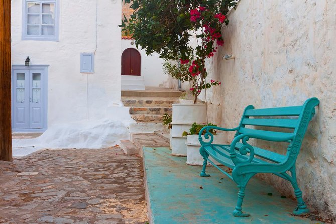 One Day Cruise to Hydra, Poros and Aegina from Athens - Port of Piraeus Start: Multicultural Energy, Quick Welcome, Then Sea Views