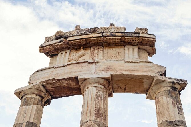 Premium Delphi Day Trip with an Expert Guide, Museum & Lunch - Arachova: Lunch, Shops, and a Mountain Town Break