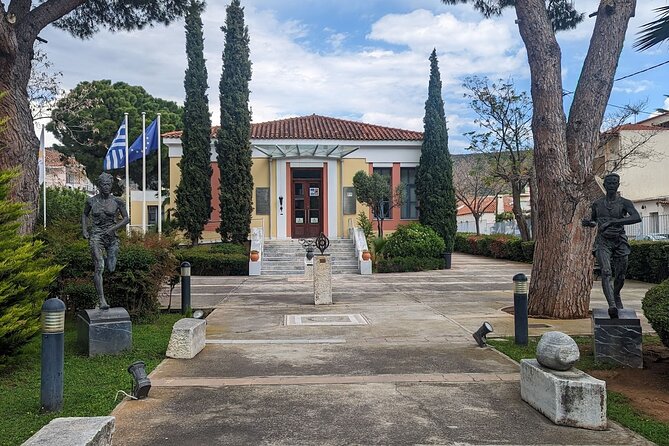 Private Luxury Tour: Marathon – Battle & Run That Changed History - Marathon Run Museum: medals, origins, and what the race became