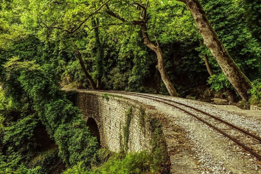 Private Tour to Ancient Corinth, Cave of Lakes & Cog Railway - Door-to-door from Athens, with Corinth and Kalavryta in one pass