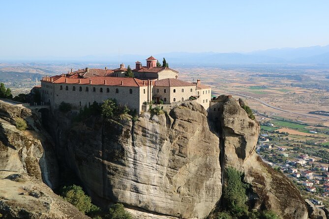 Private Tour to Monasteries of Meteora & Thermopylae from Athens - Private Car Comfort: Water, Breaks, and Working With Your Driver