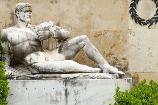 Thermopylae and Delphi Private Full-Day Tour from Athens - Walking the Battlefield of Thermopylae Without Getting Lost