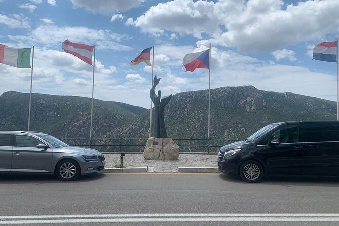 Thermopylae and Delphi Private Full-Day Tour from Athens - The Taverna Lunch in Delphi, Plus the Arachova Photo Stop