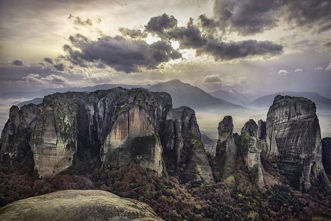 Thermopylae, Meteora and Delphi Private Full Day Tour - Delphi under Mount Parnassos: archaeological museum, Apollo site, and that first walk