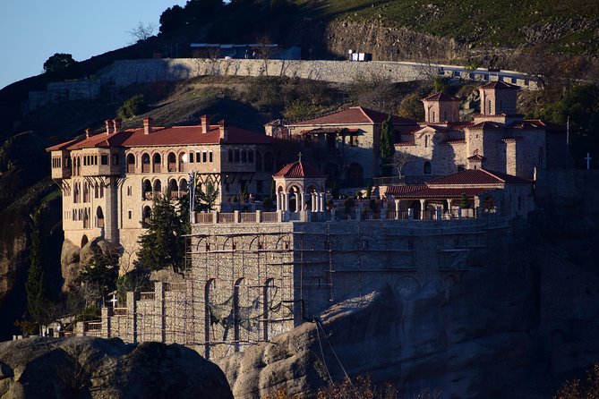 Two day trip from Athens to Delphi and Meteora - Timing: why you should start the day mentally ready for steps and driving